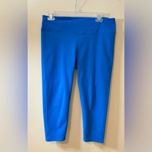 Fabletics leggings // Large // bright blue 💙